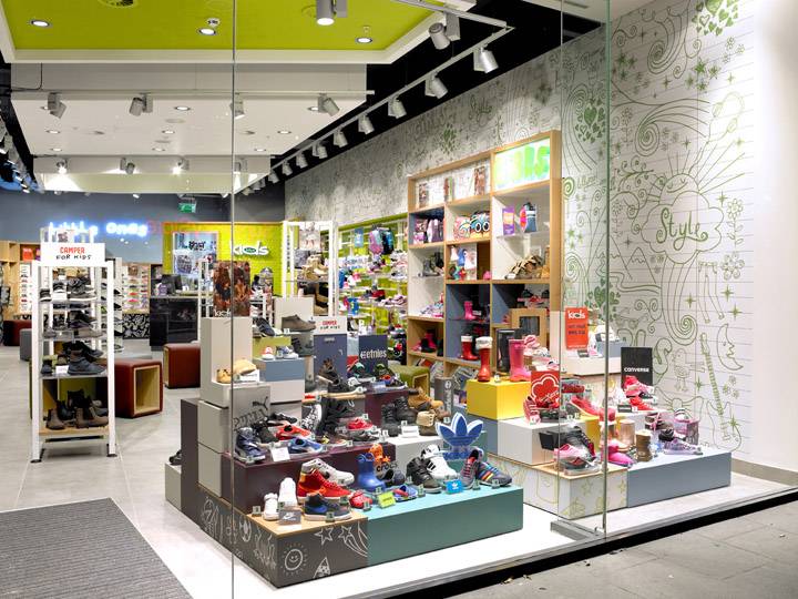 利物浦schuh kids儿童商店概念店设计