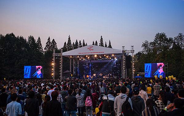 西湖音乐节场地图片