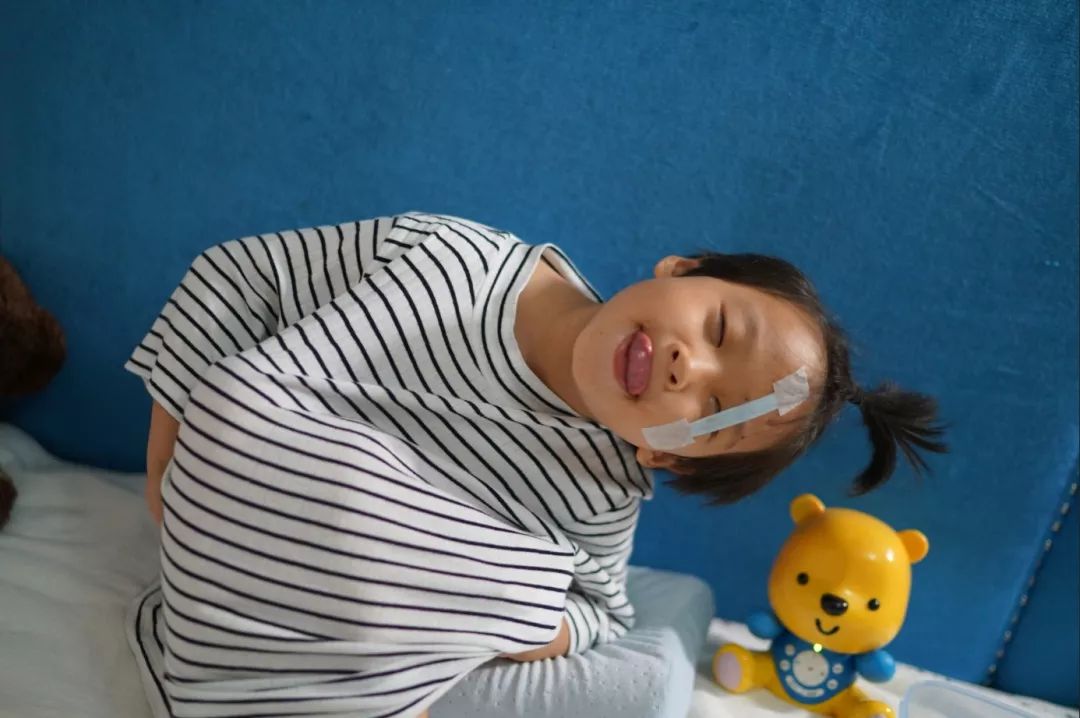 袋鼠爸爸品牌形象设计221品牌空间设计西安原创