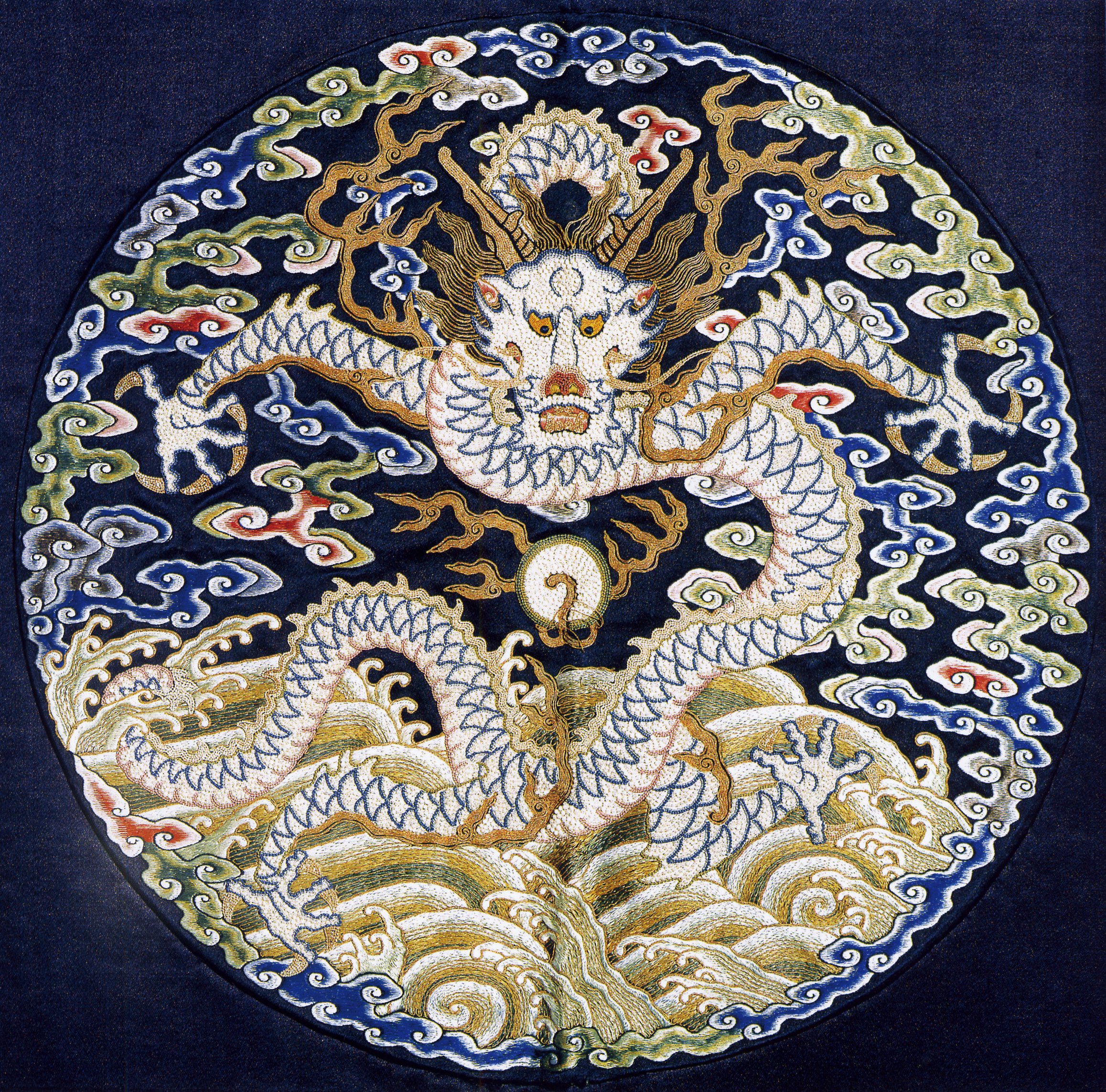 中国古代龙凤刺绣